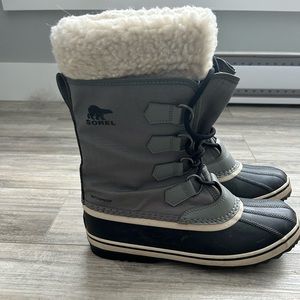 Sorel Women’s Size US8